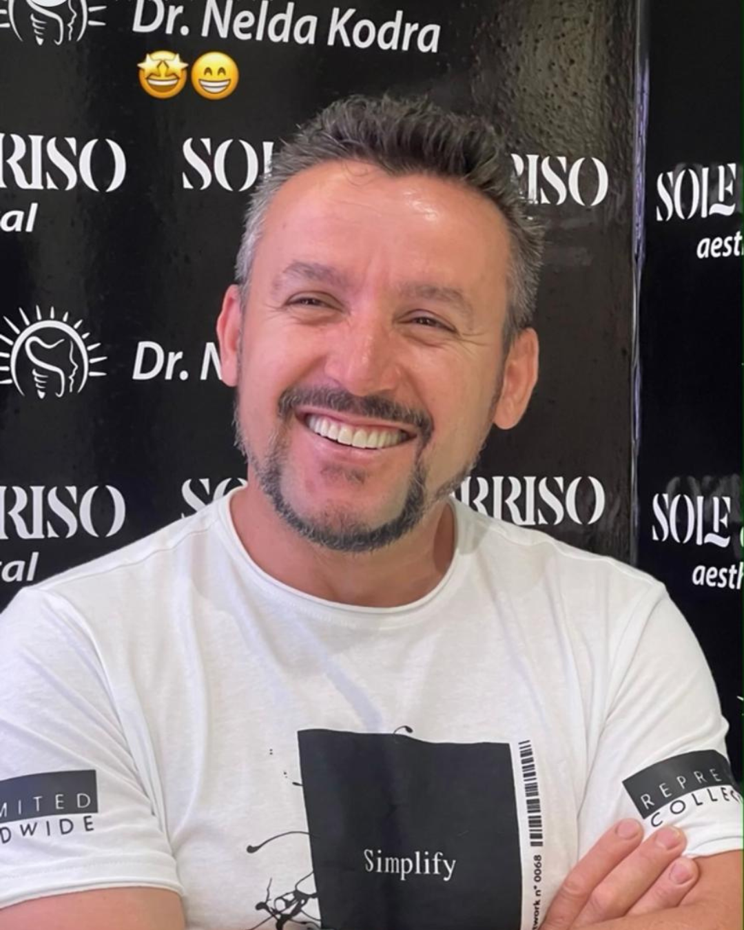 happy client at sole & sorriso dental clinik in tirana