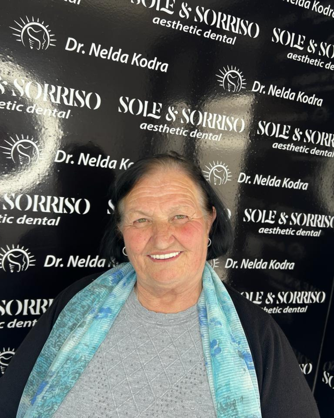 happy client at sole & sorriso dental clinik in tirana